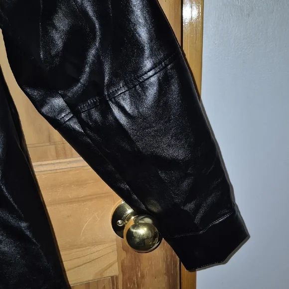 Missguided Black Long Sleeve Dress - Picture 3 of 7